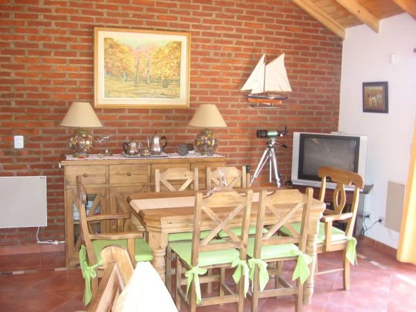 3 Ambientes Muy Equipados Para Exigentes - Estacionamiento - El Pinar - A 3 cuadras del mar por camino interno - Casa/Chalet en La Lucila del Mar