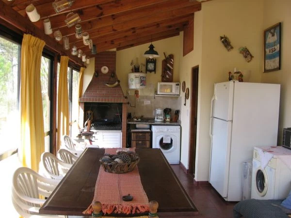 3 Ambientes Muy Equipados Para Exigentes - Estacionamiento - El Pinar - A 3 cuadras del mar por camino interno - Casa/Chalet en La Lucila del Mar