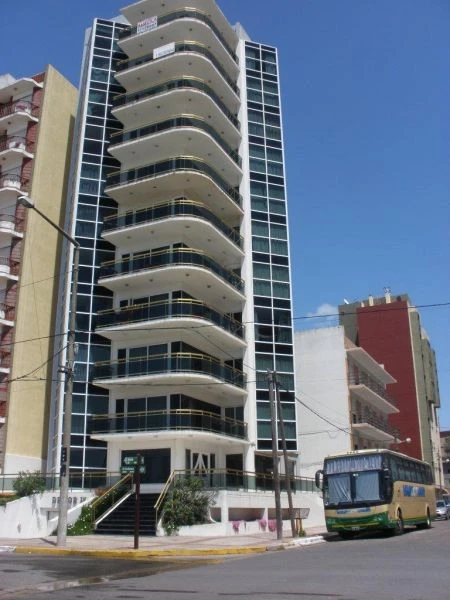 5 Ambientes de Lujo - Cochera - Frente al Mar - A 1 cuadra del centro - Departamento en San Bernardo