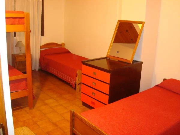 3 Amplios Ambientes - Cochera con Rejas - A 8 cuadras del mar - Dúplex/Tríplex en San Bernardo