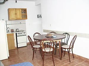 Ambiente Familiar - Atendido por sus Dueños - A 2 cuadras del mar - vea nuestras promociones - Dúplex/Tríplex en Mar del Tuyú