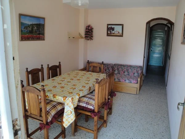 Complejo: 3 Ambientes en Perfecto Estado - Cochera - Atendido por sus Dueños - A 3 cuadras del mar - a 3 cuadras del Centro  - Dúplex/Tríplex en La Lucila del Mar