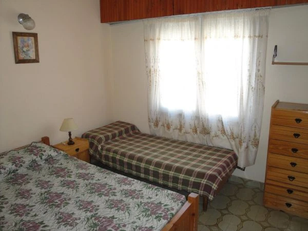 Complejo: 3 Ambientes en Perfecto Estado - Cochera - Atendido por sus Dueños - A 3 cuadras del mar - a 3 cuadras del Centro  - Dúplex/Tríplex en La Lucila del Mar
