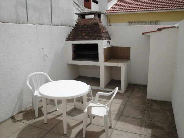 Complejo: 3 Ambientes en Perfecto Estado - Cochera - Atendido por sus Dueños - A 3 cuadras del mar - a 3 cuadras del Centro  - Dúplex/Tríplex en La Lucila del Mar