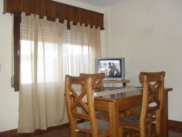 2 Ambientes - Atendido por sus Dueños - Espacio para Auto - Todo en Excelentes Condiciones - Departamento en Mar de Ajó