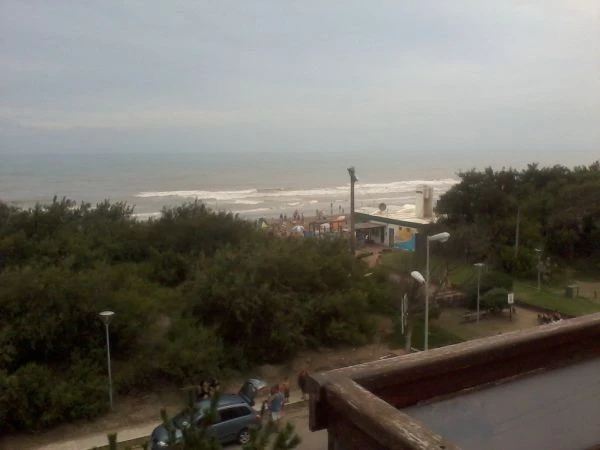3 Ambientes Totalmente Equipados - Ambiente Familiar - Frente al Mar - Buen Precio - Departamento en La Lucila del Mar