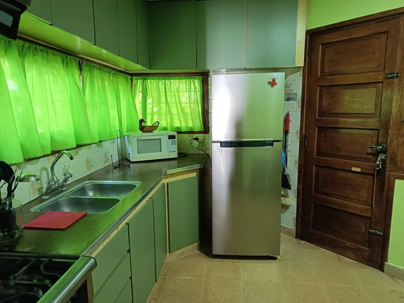 3 Ambientes en Zona Residencial - Cochera Descubierta - A 4 cuadras del mar - Casa/Chalet en San Bernardo