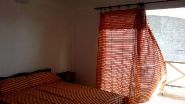 2 Ambientes Amplios - Totalmente a Estrenar (Ningun Uso) - A ½ cuadra del mar - a 2 cuadras de la peatonal - Departamento en Mar de Ajó