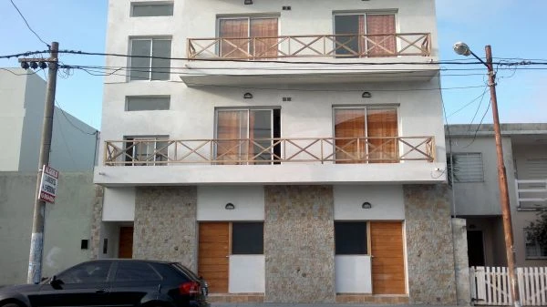 2 Ambientes Amplios - Totalmente a Estrenar (Ningun Uso) - A ½ cuadra del mar - a 2 cuadras de la peatonal - Departamento en Mar de Ajó