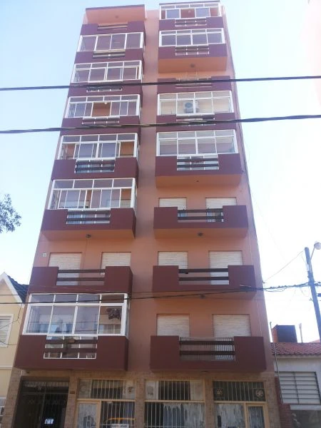 2½ Ambientes en 6to Piso por Ascensor - Balcon a la Calle - Vista al Mar - A 1 cuadra del mar - Departamento en San Bernardo
