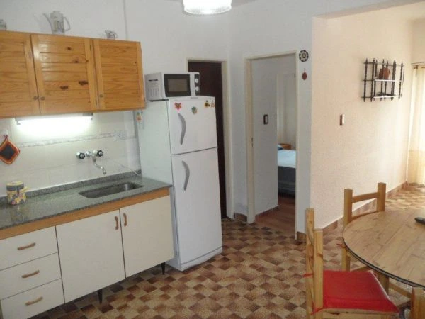 2½ Ambientes en 6to Piso por Ascensor - Balcon a la Calle - Vista al Mar - A 1 cuadra del mar - Departamento en San Bernardo