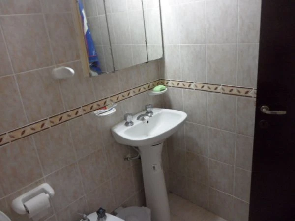 2½ Ambientes en 6to Piso por Ascensor - Balcon a la Calle - Vista al Mar - A 1 cuadra del mar - Departamento en San Bernardo