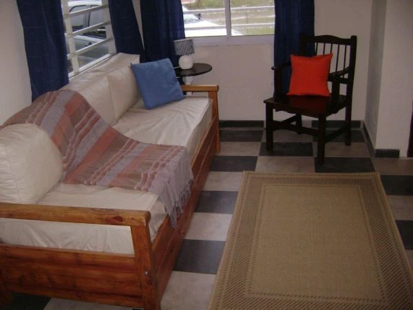 3 Ambientes a Estrenar - Estacionamiento - Piscina - A 4 cuadras del centro - a 7 cuadras de la playa - Casa/Chalet en La Lucila del Mar