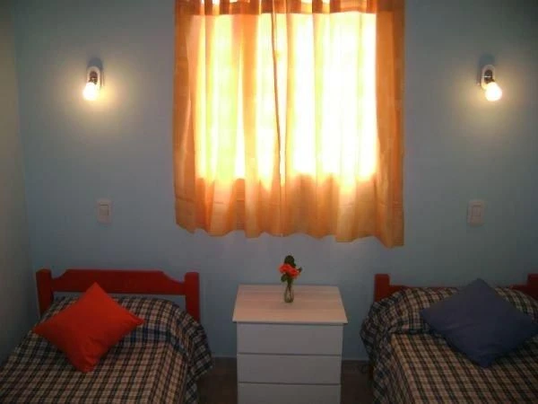 3 Ambientes a Estrenar - Estacionamiento - Piscina - A 4 cuadras del centro - a 7 cuadras de la playa - Casa/Chalet en La Lucila del Mar
