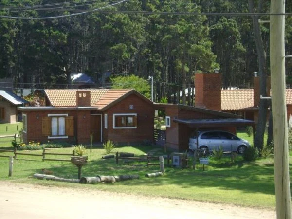 4 Ambientes con Cochera - El Pinar - A 4 cuadras del mar - Cabaña en La Lucila del Mar