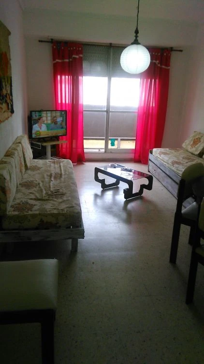 2 Ambientes con Balcon en Contra Frente - 11vo Piso por Ascensor - Bien Iluminado - A 3 cuadras del centro de la bristol - a 1 cuadra de tribunales - Departamento en Mar del Plata