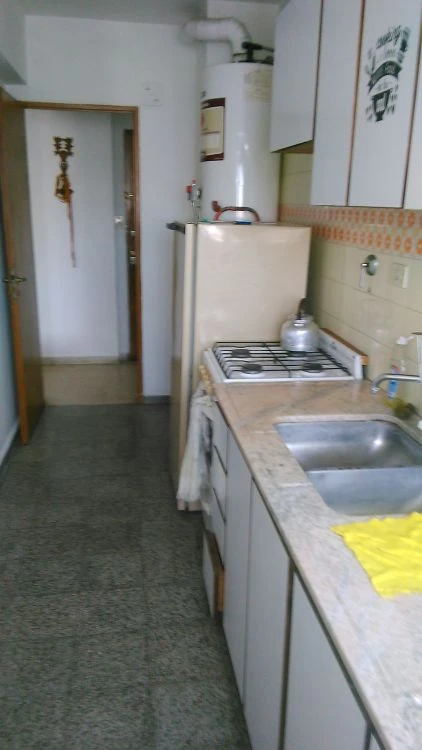 2 Ambientes con Balcon en Contra Frente - 11vo Piso por Ascensor - Bien Iluminado - A 3 cuadras del centro de la bristol - a 1 cuadra de tribunales - Departamento en Mar del Plata