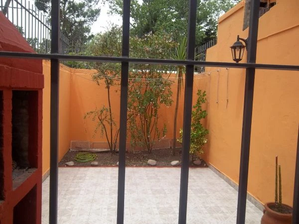 4 Ambientes con Entrada de Auto - A 6 cuadras del mar - Dúplex/Tríplex en La Lucila del Mar