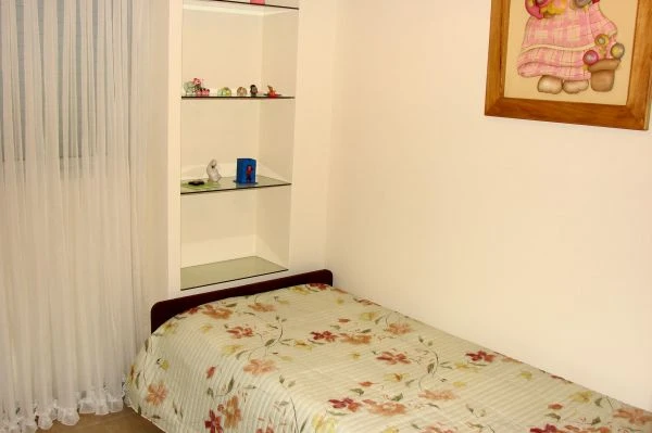 4 Amplios Ambientes - Alarma - Zona Tranquila - A ½ cuadra del mar - a 4 cuadras del centro - Casa/Chalet en Santa Teresita