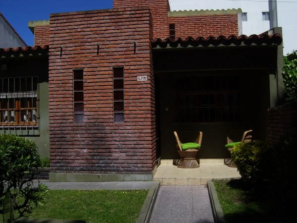 4 Ambientes - Cochera para 2 Autos - A 3 cuadras del mar - Casa/Chalet en San Bernardo