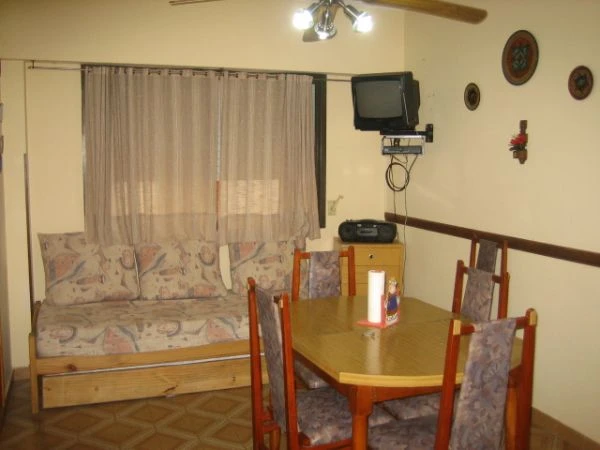 2 Amplios Ambientes en 1er Piso por Ascensor - Buena Iluminacion Natural - A 1½ cuadra del mar - a ½ cuadra del centro - Departamento en San Bernardo