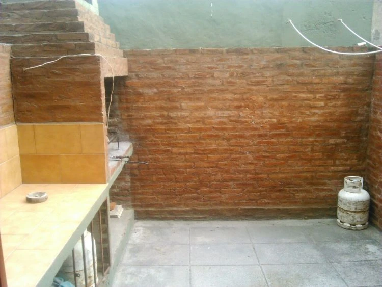 3 Ambientes Amplios - a ½ cuadra del mar - Dúplex/Tríplex en La Lucila del Mar
