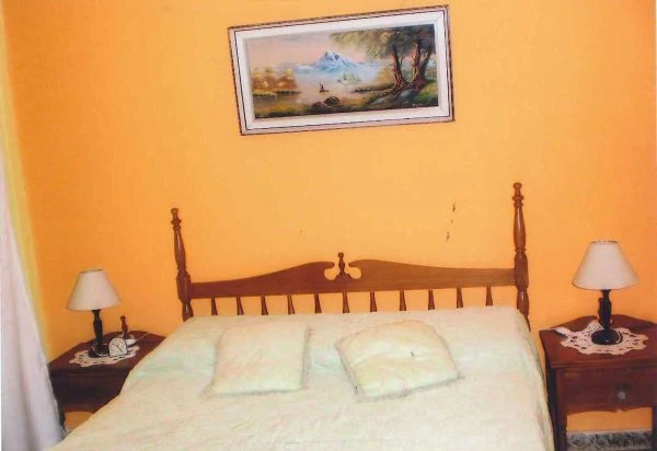 3 Ambientes Todos a la Calle - 2do Piso por Escalera - Balcon a la Calle - A 1 cuadra del mar - a 2 cuadras de Av. San Bernardo - Departamento en San Bernardo