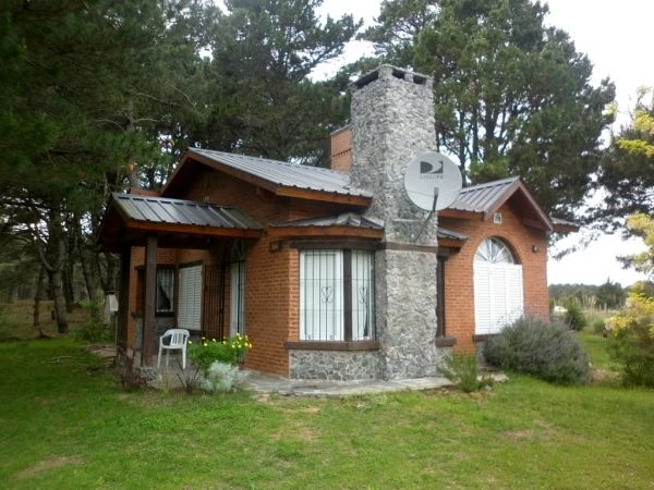 3 Ambientes - Area Parquizada con Pinos - A 6 cuadras del mar - Casa/Chalet en Costa del Este