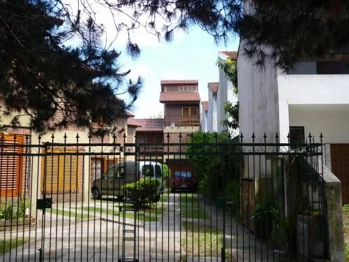 3 Ambientes - Todo impecable - Muy Luminoso y Ventilado - Zona Residencial - a 5 cuadras del mar - a 4 cuadras de la zona comercial - a 10 cuadras de la zona de boliches - Dúplex/Tríplex en San Bernardo