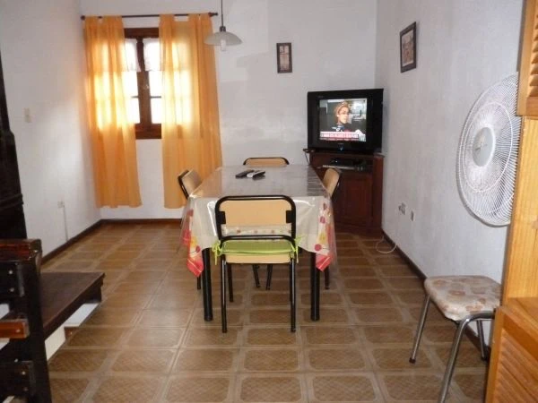 3 Ambientes - Todo impecable - Muy Luminoso y Ventilado - Zona Residencial - a 5 cuadras del mar - a 4 cuadras de la zona comercial - a 10 cuadras de la zona de boliches - Dúplex/Tríplex en San Bernardo
