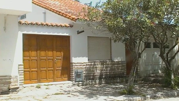 2 Ambientes en Planta Baja - Estacionamiento - Barrio El Silvio - A 3 cuadras de la playa - a 7 cuadras del centro - Departamento en Mar de Ajó