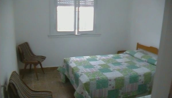 2 Ambientes en Planta Baja - Estacionamiento - Barrio El Silvio - A 3 cuadras de la playa - a 7 cuadras del centro - Departamento en Mar de Ajó