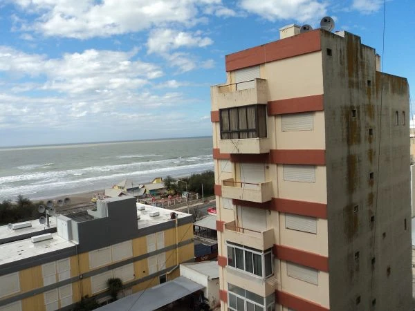 2 Ambientes - Vista al Mar - Sobre peatonal - a 1 cuadra del mar - Departamento en San Bernardo