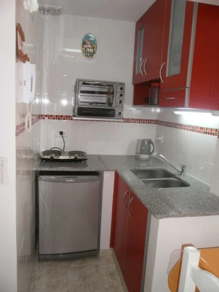 Monoambiente de categoría en zona comercial - A 1 cuadra del mar - Muy buena ubicacion - Departamento en Costa Azul