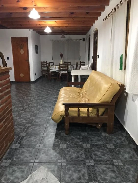 3 Ambientes - Amplio Parque - Estacionamiento - A 7 cuadras del mar - Casa/Chalet en Nueva Atlantis