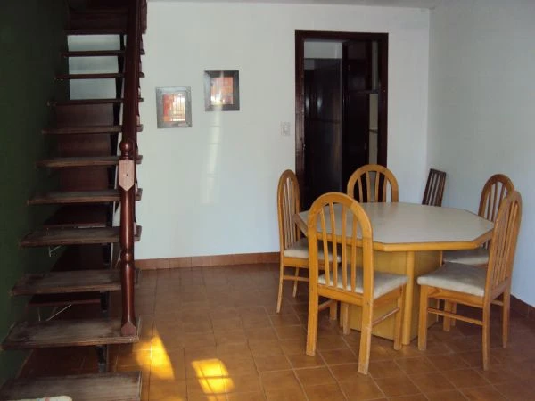 4 Ambientes - Espacio Guardacoche - A 1½ cuadra del mar - Dúplex/Tríplex en Mar de Ajó