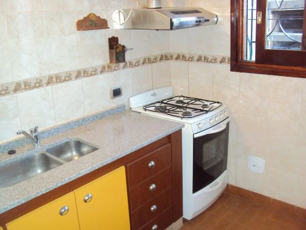 4 Ambientes - Espacio Guardacoche - A 1½ cuadra del mar - Dúplex/Tríplex en Mar de Ajó