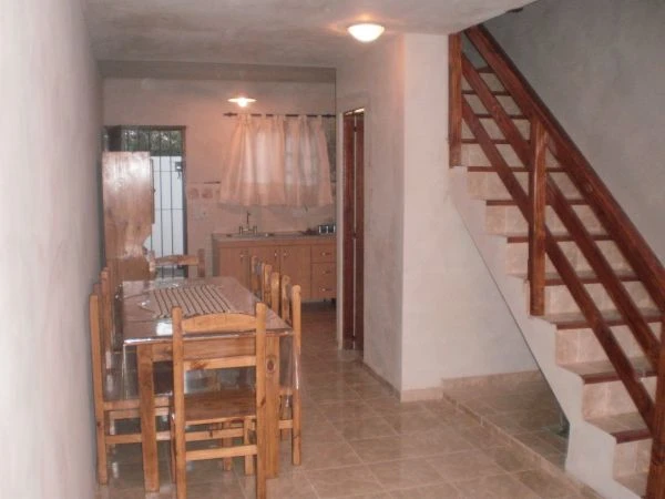 4 Ambientes con Entrada de Auto al Frente - A 3 cuadras del mar - a 3 cuadras del centro - Dúplex/Tríplex en Mar del Tuyú