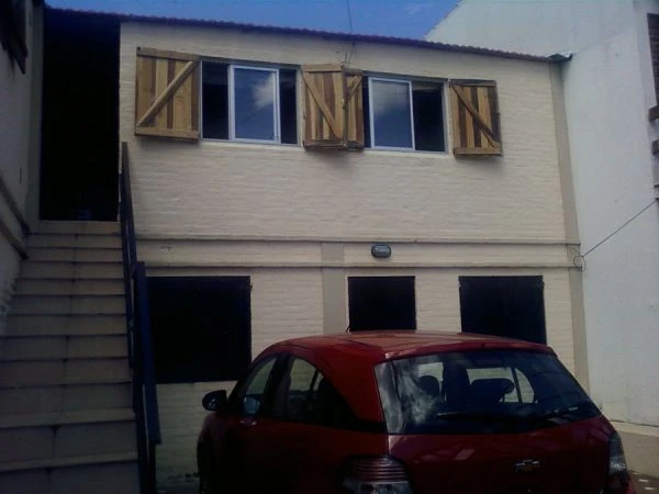 2 ambientes - Espacio para vehículo - 3 cuadras de la playa y 5 del centro - Departamento en Mar de Ajó