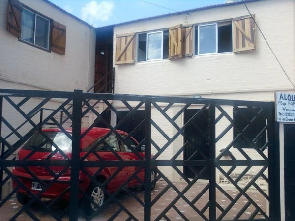 2 ambientes - Espacio para vehículo - 3 cuadras de la playa y 5 del centro - Departamento en Mar de Ajó