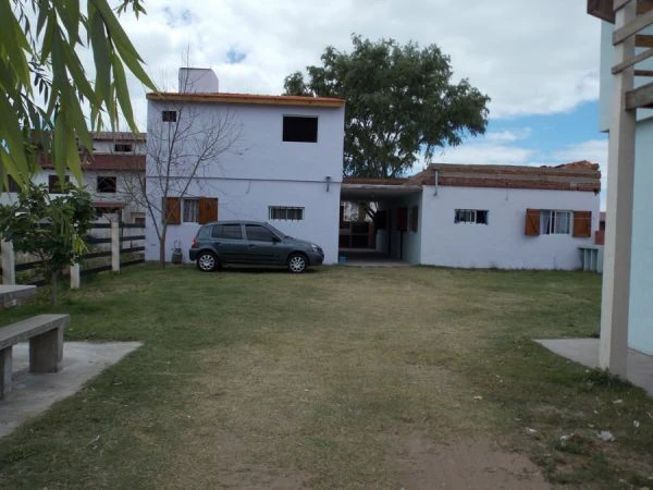 2 Ambientes -Espacio para vehículo - 4 cuadras de la playa y 3 cuadras del centro - Departamento en Costa Azul