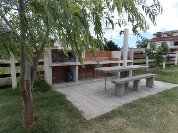 2 Ambientes -Espacio para vehículo - 4 cuadras de la playa y 3 cuadras del centro - Departamento en Costa Azul