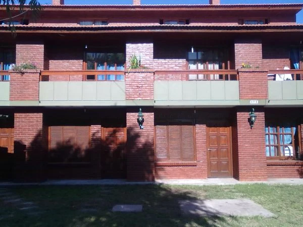 4 ambientes - 5 cuadras de la playa - Casa/Chalet en Mar de Ajó