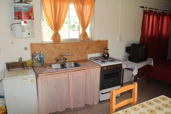 Monoambiente con estacionamiento - 10 cuadras del mar y a 1 de Av. Libertador - Casa/Chalet en Mar de Ajó