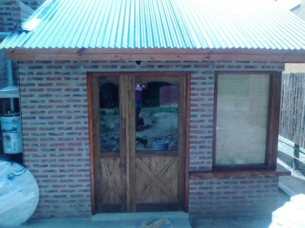 3 ambientes - 3 cuadras de la playa y 1 del centro - Cabaña en Costa del Este