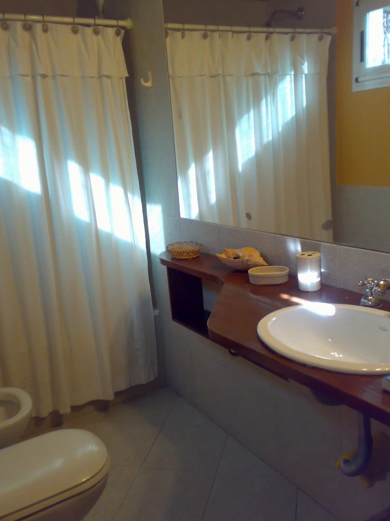 3 ambientes con entrada para autos - a 1 cuadra del mar - Cabaña en Mar de las Pampas