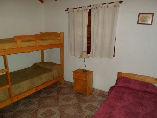 3 Ambientes - Zona Centro - Entrada de Auto - A ½ cuadra del mar - a 1 cuadra del balneario - Dúplex/Tríplex en Aguas Verdes