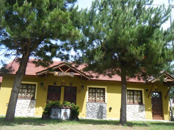 Cabañas Dulces Días - 3 Ambientes  con Estacionamiento - Playa Grande - Atendido por sus Dueños - A 2 cuadras del mar - Hermoso parque rodeado de pinos - Cabaña en Costa Azul