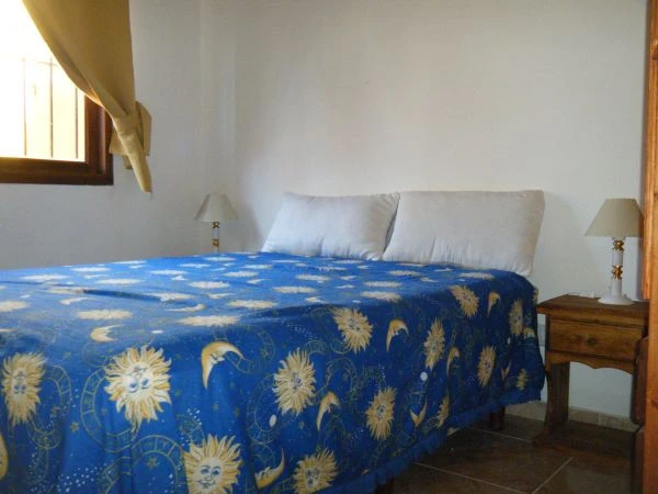 Cabañas Dulces Días - 3 Ambientes  con Estacionamiento - Playa Grande - Atendido por sus Dueños - A 2 cuadras del mar - Hermoso parque rodeado de pinos - Cabaña en Costa Azul