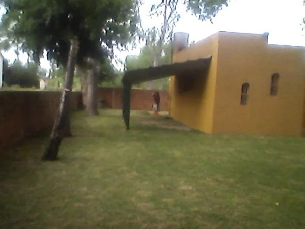 3 Ambientes - Entrada de Auto - Excelente lugar para descansar - A 9 cuadras del mar - a 2 cuadras de Avenida Fragata Sarmiento - Casa/Chalet en Aguas Verdes